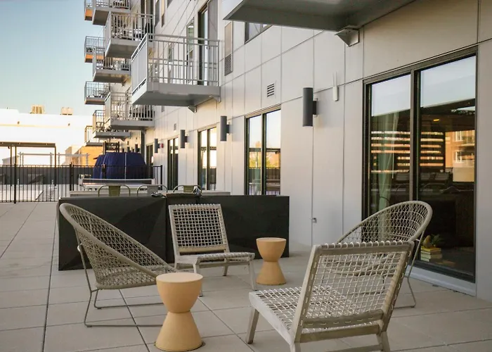 Apartment Blueground Elmhurst Pool Nr Elmhurst Art Museum Chi-1264